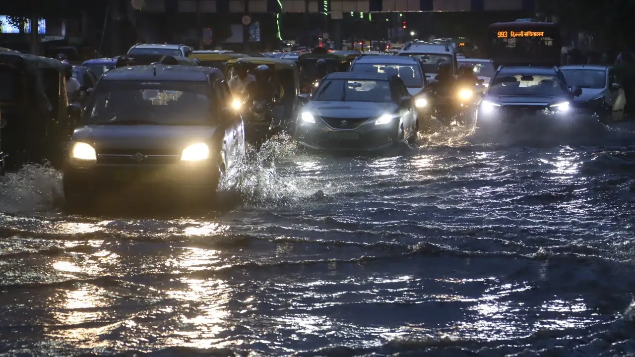 દિલ્હી-NCRમાં ભારે વરસાદ