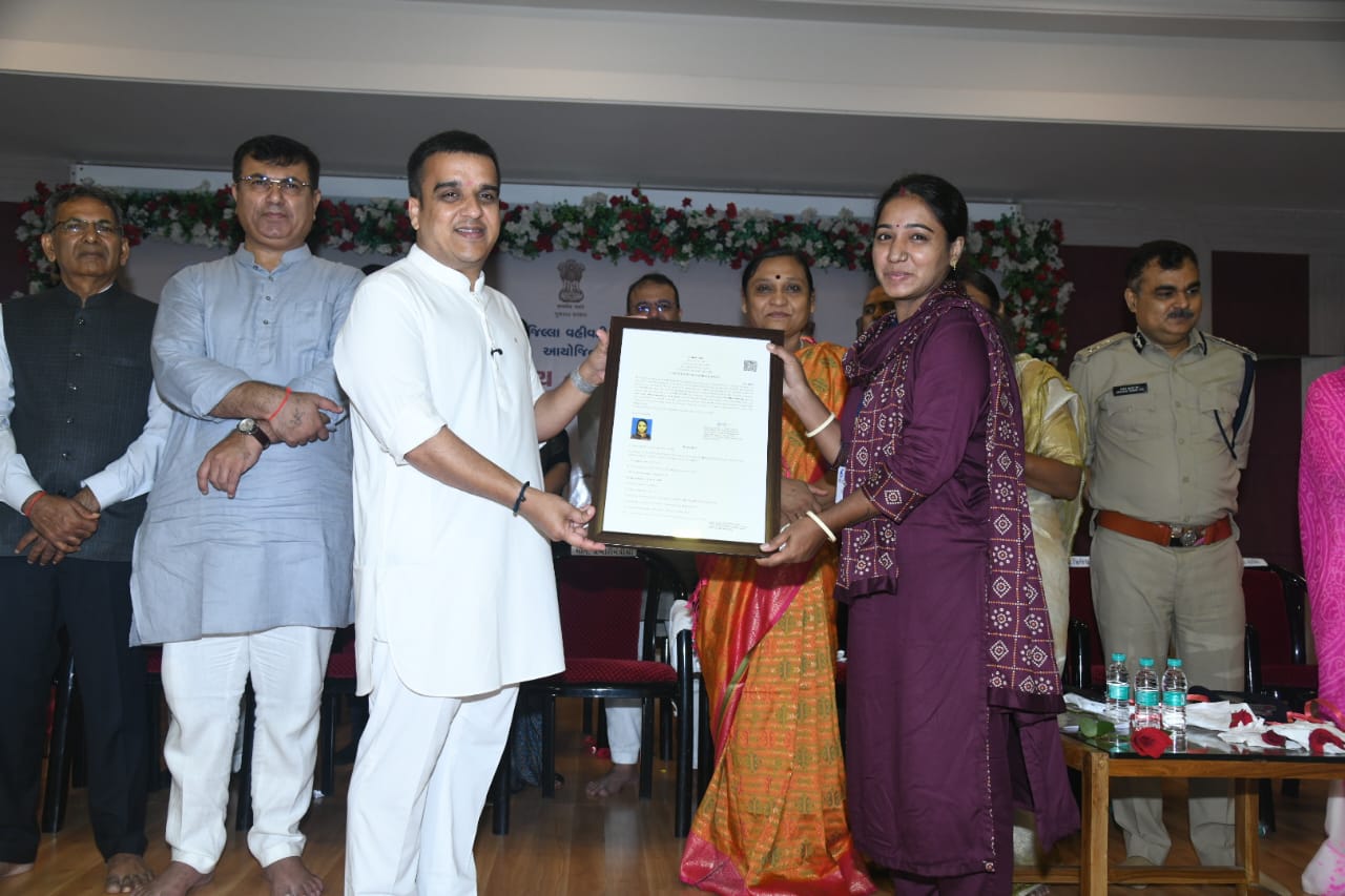 185 પાકિસ્તાની હિન્દૂ બન્યા ભારતીય નાગરિક