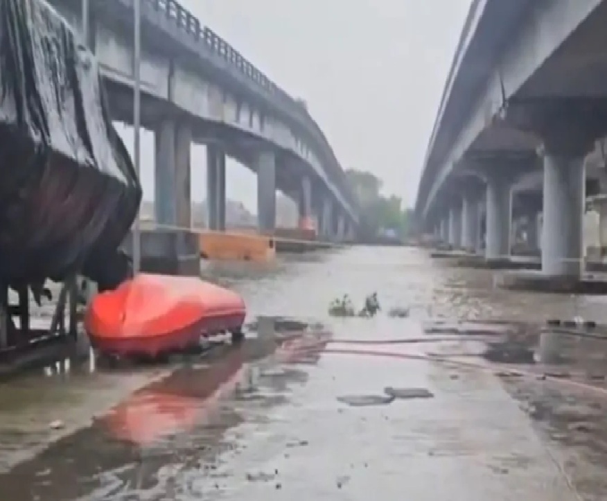 ગુગલ મેપના ચક્કરમાં ખાડીમાં ખાબકી ઓડી કાર