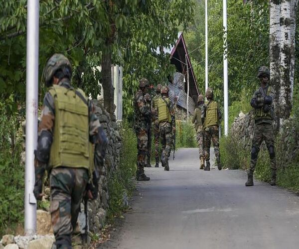 પાકિસ્તાનની ઈજ્જતના કાંકરા