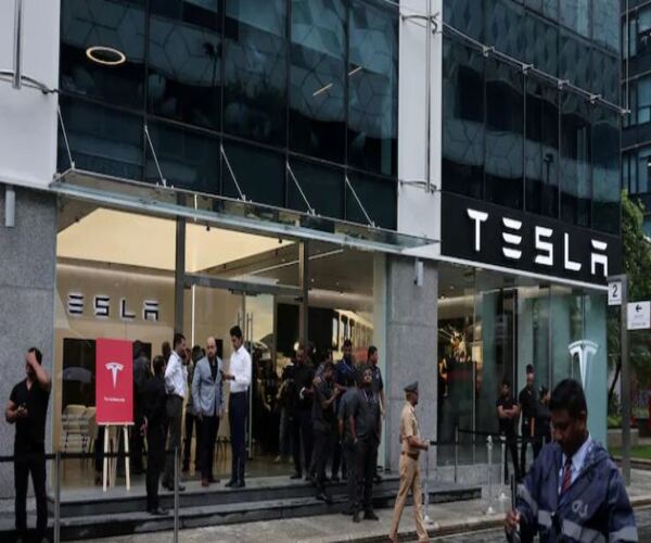 દિલ્હીમાં આ જગ્યા પર ખુલશે TESLAનો બીજો શોરૂમ