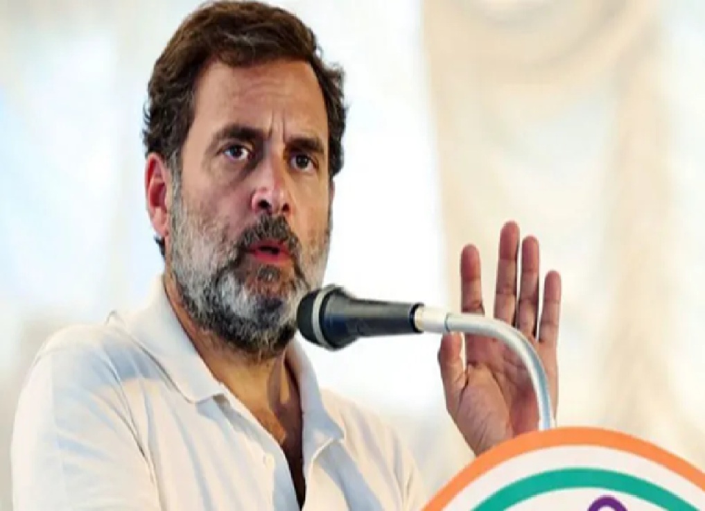 ‘સોશિયલ મીડિયા પોસ્ટ પર કેમ, સંસદમાં કેમ નહીં?’