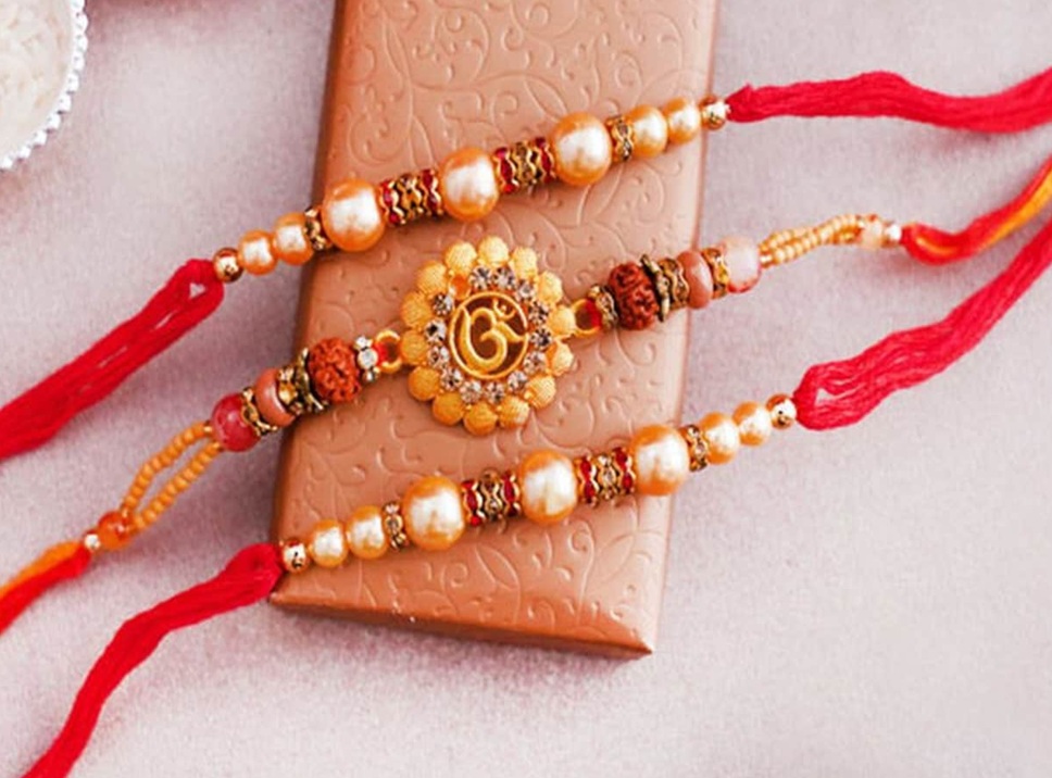 રક્ષાબંધને બાંધેલી રાખડી તમે કેટલા દિવસ પછી કાઢી શકો છો?