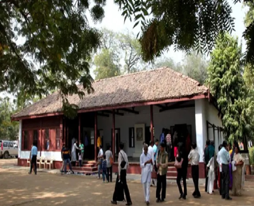 ગાંધી બાપુનો સાબરમતી આશ્રમ ફરી નવા રંગરૂપ સાથે ધબકતો થશે!