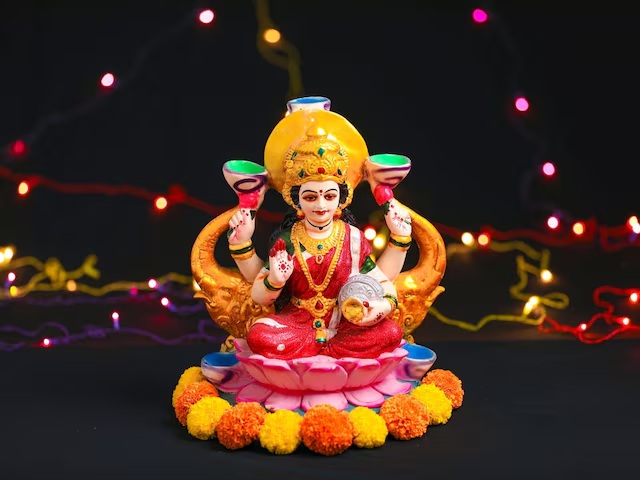 જન્માષ્ટમી પછી શુક્ર-બુધના યુતિથી બનશેલક્ષ્મી નારાયણ યોગ