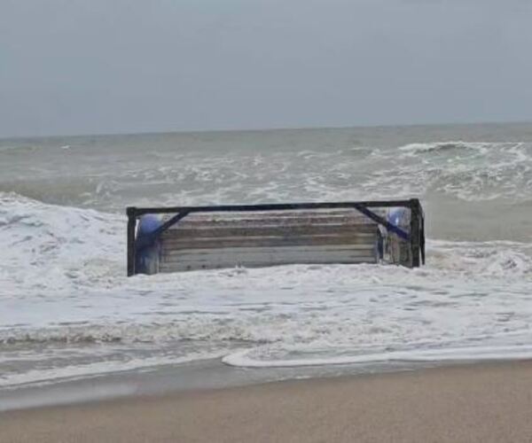 જખૌના કાંઠે ફરી મળ્યું શંકાસ્પદ કાર્ગો કન્ટેનર