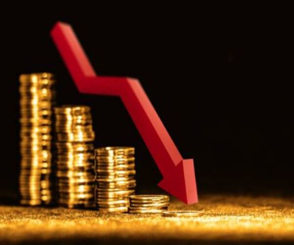 એક ઝટકામાં ઘટ્યો સોનાનો ભાવ