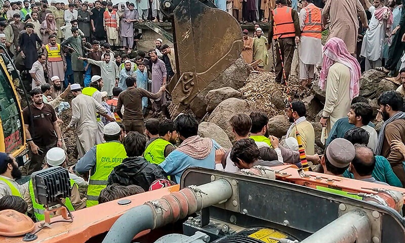 પાકિસ્તાનમાં હેલિકોપ્ટર ક્રેશ