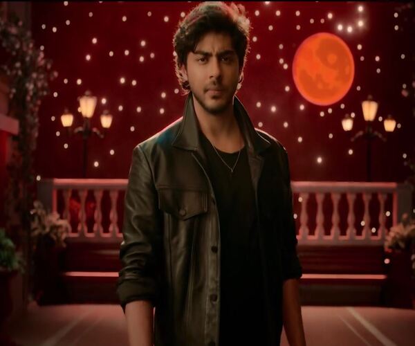 શાહરૂખના પુત્ર આર્યન ખાનની બોલીવુડમાં સત્તાવાર એન્ટ્રી