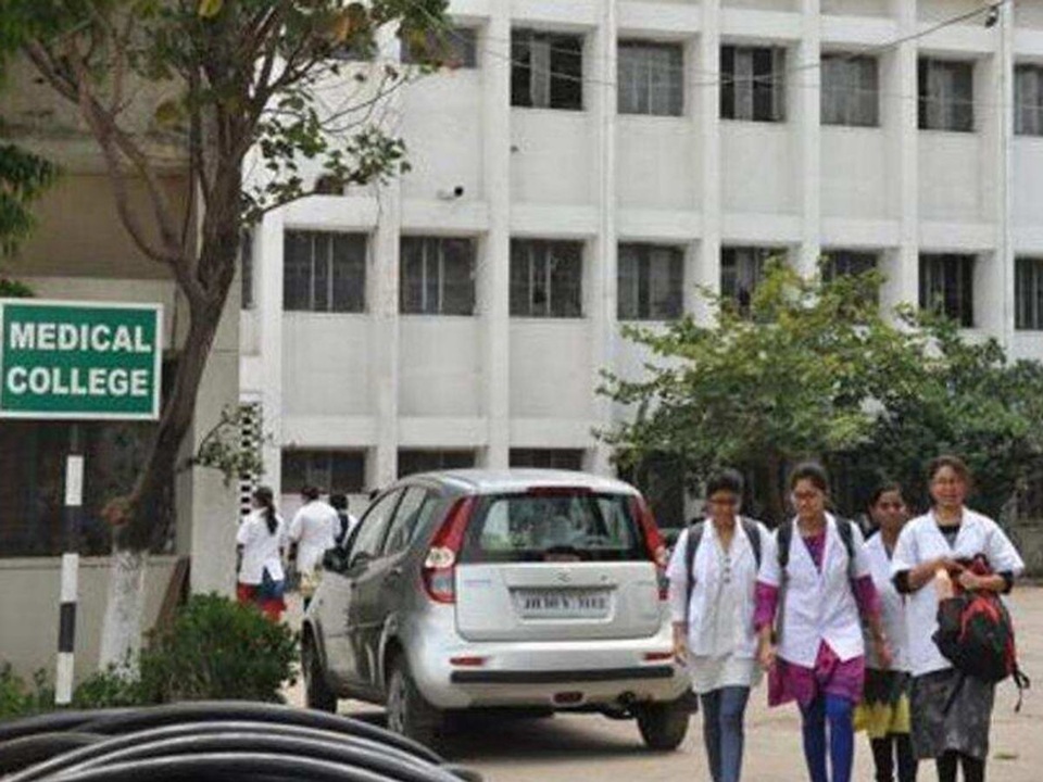 મેડિકલ પ્રવેશમાં વિદ્યાર્થીઓની સરકારી કોલેજો પ્રથમ પસંદગી!