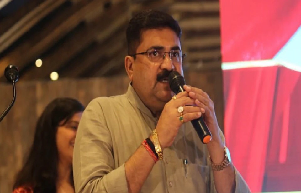 રાજકોટ ભાજપમાં અરવિંદ રૈયાણીની ધમાકેદાર 'રી-એન્ટ્રી'