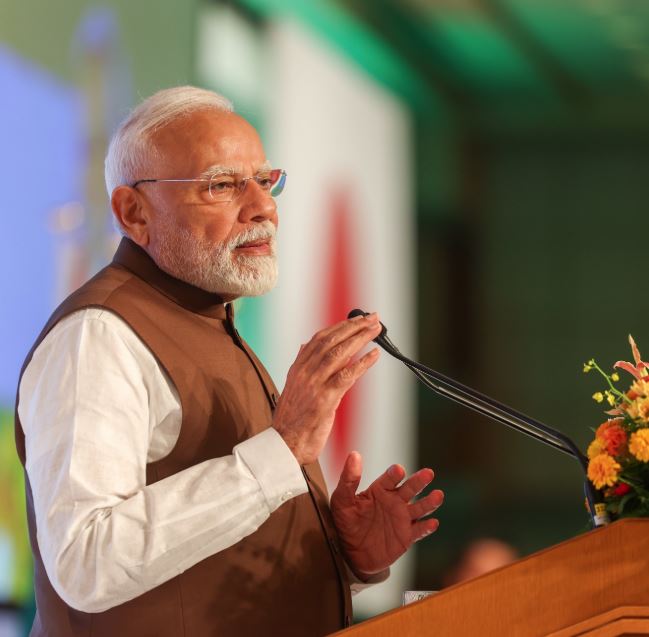 'ભારત આવો અને દુનિયા માટે બનાવો'