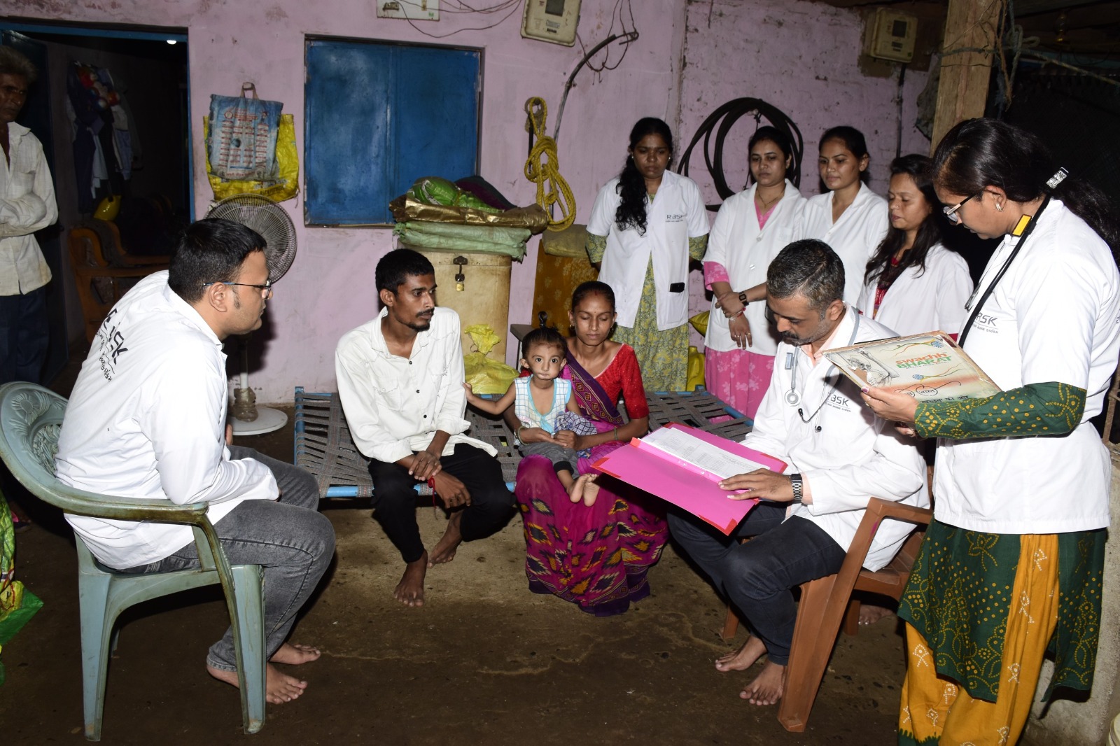 અઢી વર્ષના જયદેવ માટે RBSK ની ટીમ બની દેવદૂત