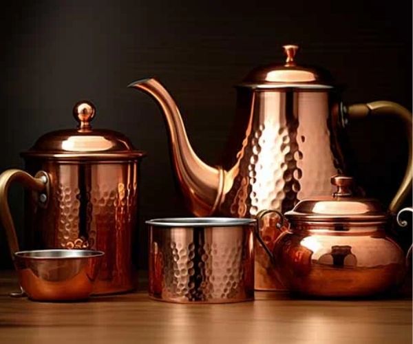 જો Copperના વાસણમાં પાણી પીવો છો તો ક્યારેય ન કરો આ ભૂલો