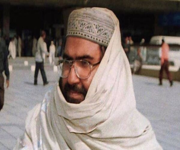 ભારતીય સેનાના ખૌફથી અજ્ઞાત સ્થળ પર છુપાયો મસૂદ અઝહર