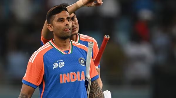 IND VS PAK: પાકિસ્તાની ટીમ સાથે કેમ ન મિલાવ્યો હાથ?