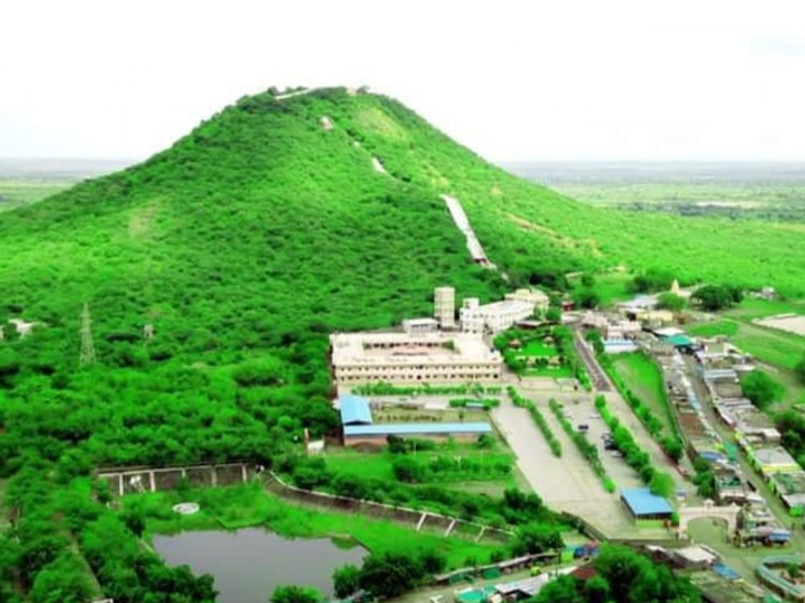 ચોટીલામાં ગુજરાતની પહેલી ફ્યુનિક્યુલર સિસ્ટમ રાઇડ શરૂ થશે