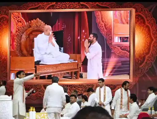 એક મંચ પર દેખાયા અક્ષયકુમાર અને હર્ષ સંઘવી