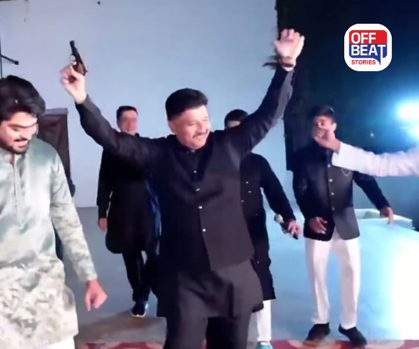 'ધુરંધર' ના ગીત પર પિસ્તોલ સાથે ડાન્સ કરતાં ધારાસભ્ય