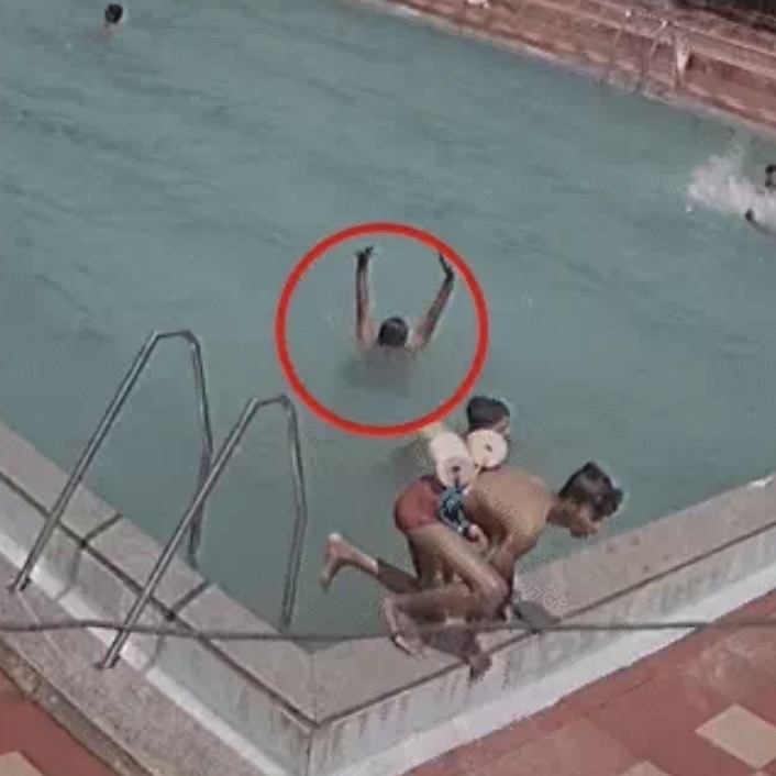 સુરતના 22 વર્ષીય યુવકનું સ્વિમિંગ પૂલમાં મોત