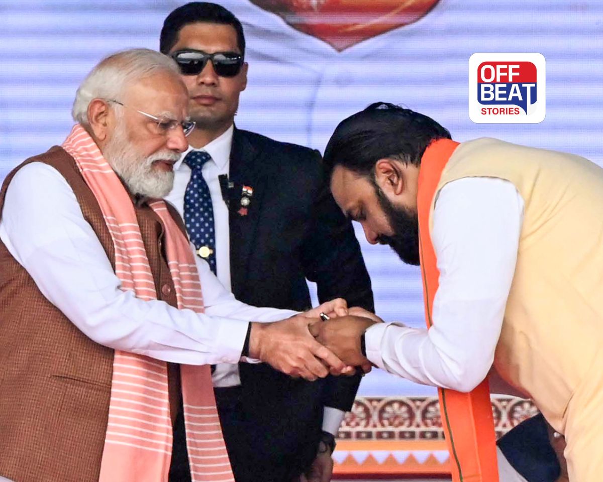 પ્રધાનમંત્રી મોદી બિહારના ગાંધી મેદાનમાં મંચ પર પહોંચ્યા