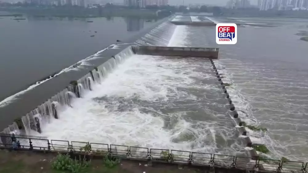 ઉકાઈ ડેમમાં પાણીની આવક યથાવત, સપાટી 308.76 ફૂટે પહોંચી