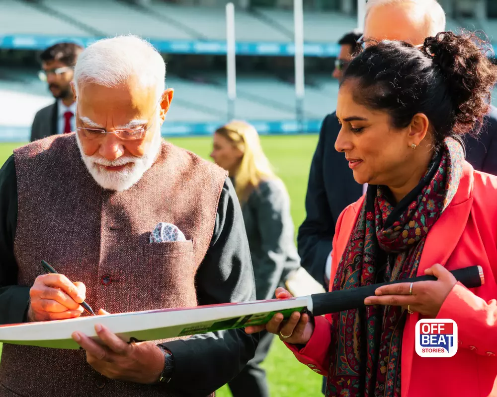 કોણ છે આ મહિલા જેને PM મોદીએ આપ્યો ઓટોગ્રાફ?