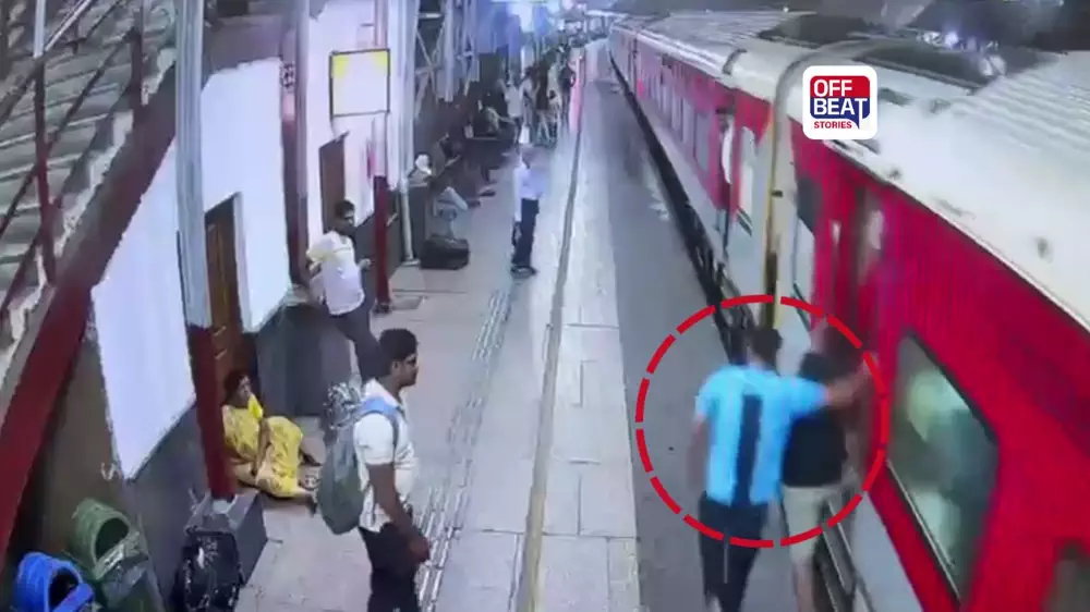 વડોદરા રેલવે સ્ટેશન પર જીવલેણ બેદરકારી