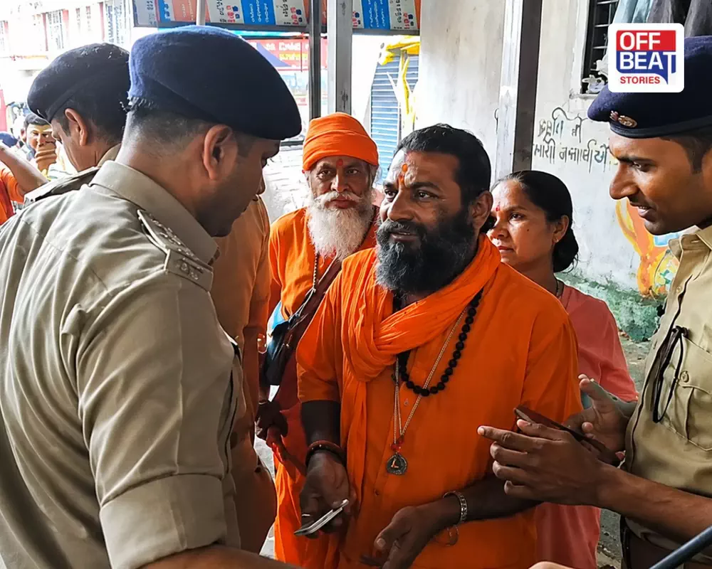 પોલીસ સ્થળ પર પહોંચી તેની છબી