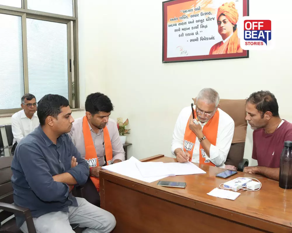 ગુજરાતમાં ભારે વરસાદ વચ્ચે ભાજપા સક્રિય