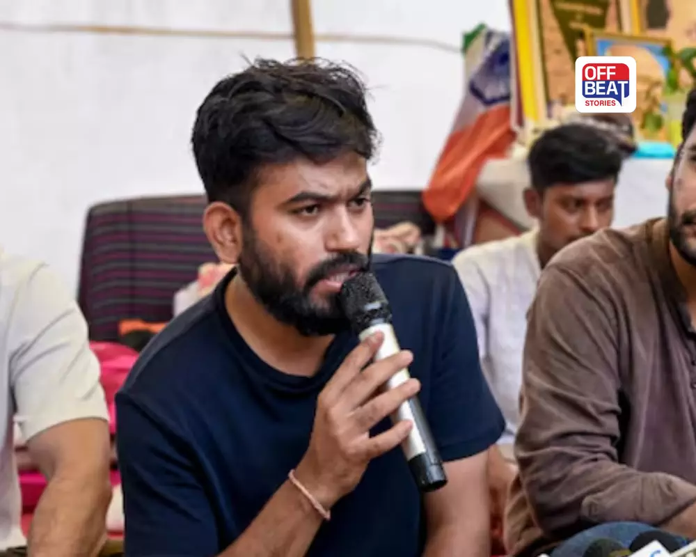 NEET આંદોલન વચ્ચે અભિજીત દીપકેને થયો ટાઈફોઈડ