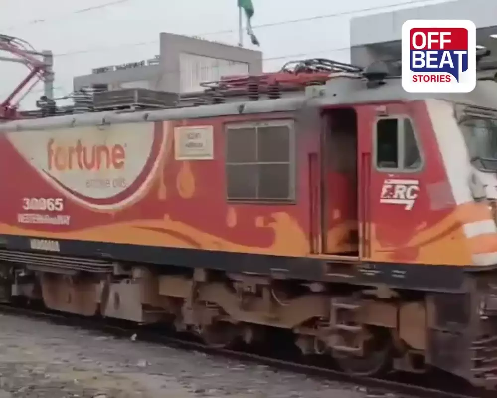 અમદાવાદ–વીરમગામ ટ્રેક પર પાણી ભરાતાં રેલ વ્યવહાર ખોરવાયો