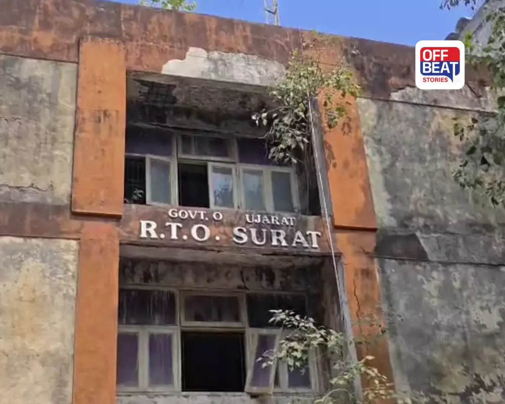 સુરતની જૂની RTO કચેરીના 200થી વધુ કબાટ અને પંખા ક્યાં ગયા?: નિવૃત્ત અધિકારીએ CM ને પત્ર લખી કરી તપાસની માંગ