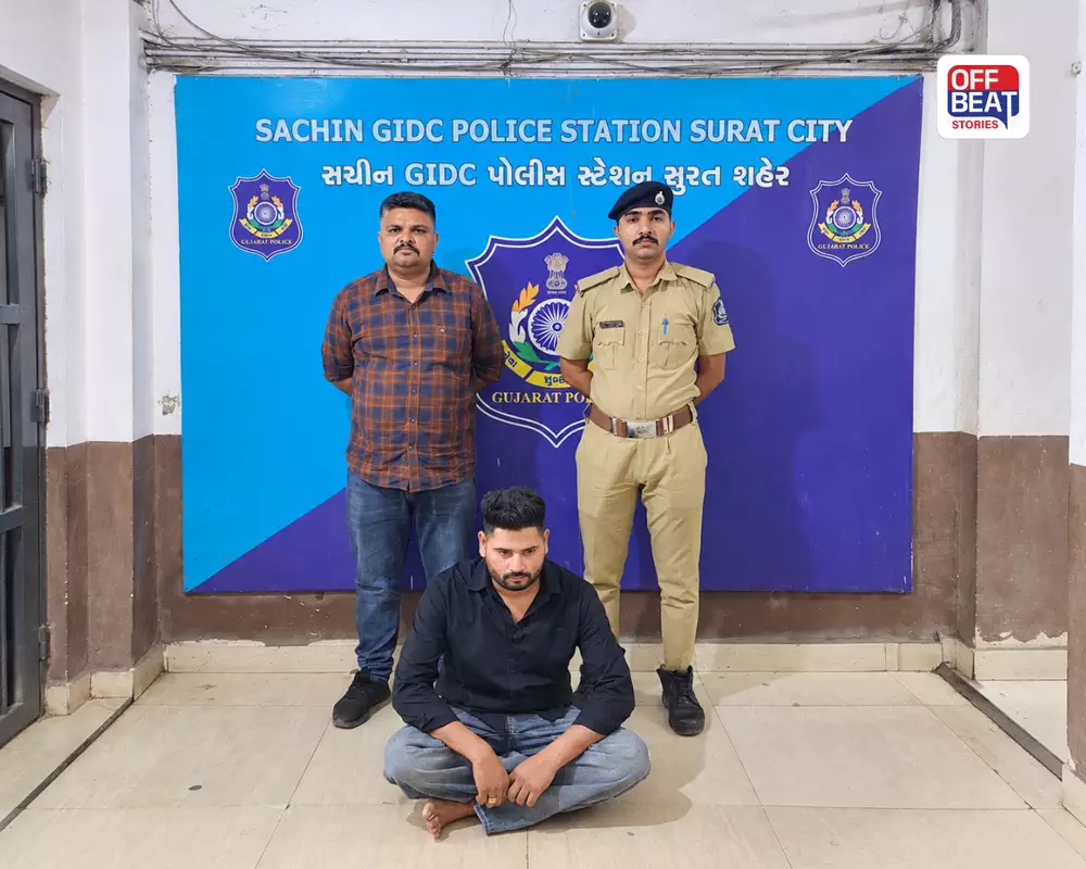 સુરતના બુટલેગર કાલુ ડુંડીની ધરપકડ: ઉધના અને પાંડેસરામાં વોન્ટેડ જાહેર થયેલા આ આરોપી સામે નોંધાયા છે 13 ગુના