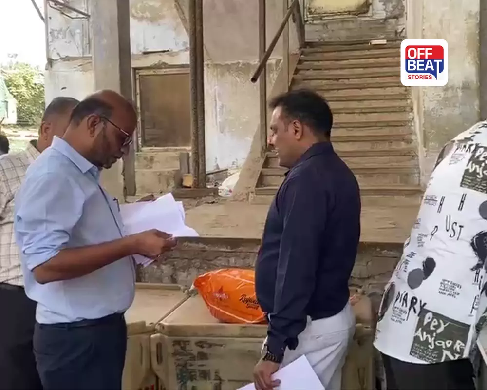 દિવાળી પહેલા અમદાવાદમાં AMC નો મોટો દરોડો: ગોમતીપુરમાં 40000 કિલો શંકાસ્પદ માવો સીલ