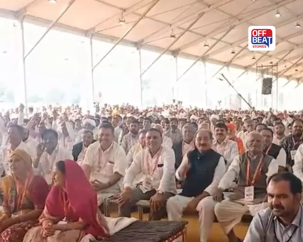 બનાસકાંઠાની ખાટલા સભા જોઈ PM મોદી પણ થયા આશ્ચર્યચકિત: કહ્યું- દુનિયામાં આવી સભા ક્યાંય જોઈ નથી!