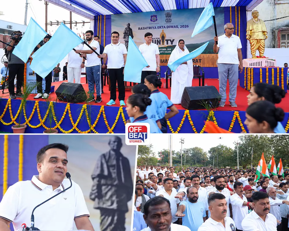 વડોદરાનાં ડભોઈમાં 'રન ફોર યુનિટી'નું કરાયું આયોજન: હર્ષ સંઘવીએ લીલી ઝંડી બતાવી કરાવ્યું પ્રસ્થાન, 5 હજારથી વધુ લોકો જોડાયા